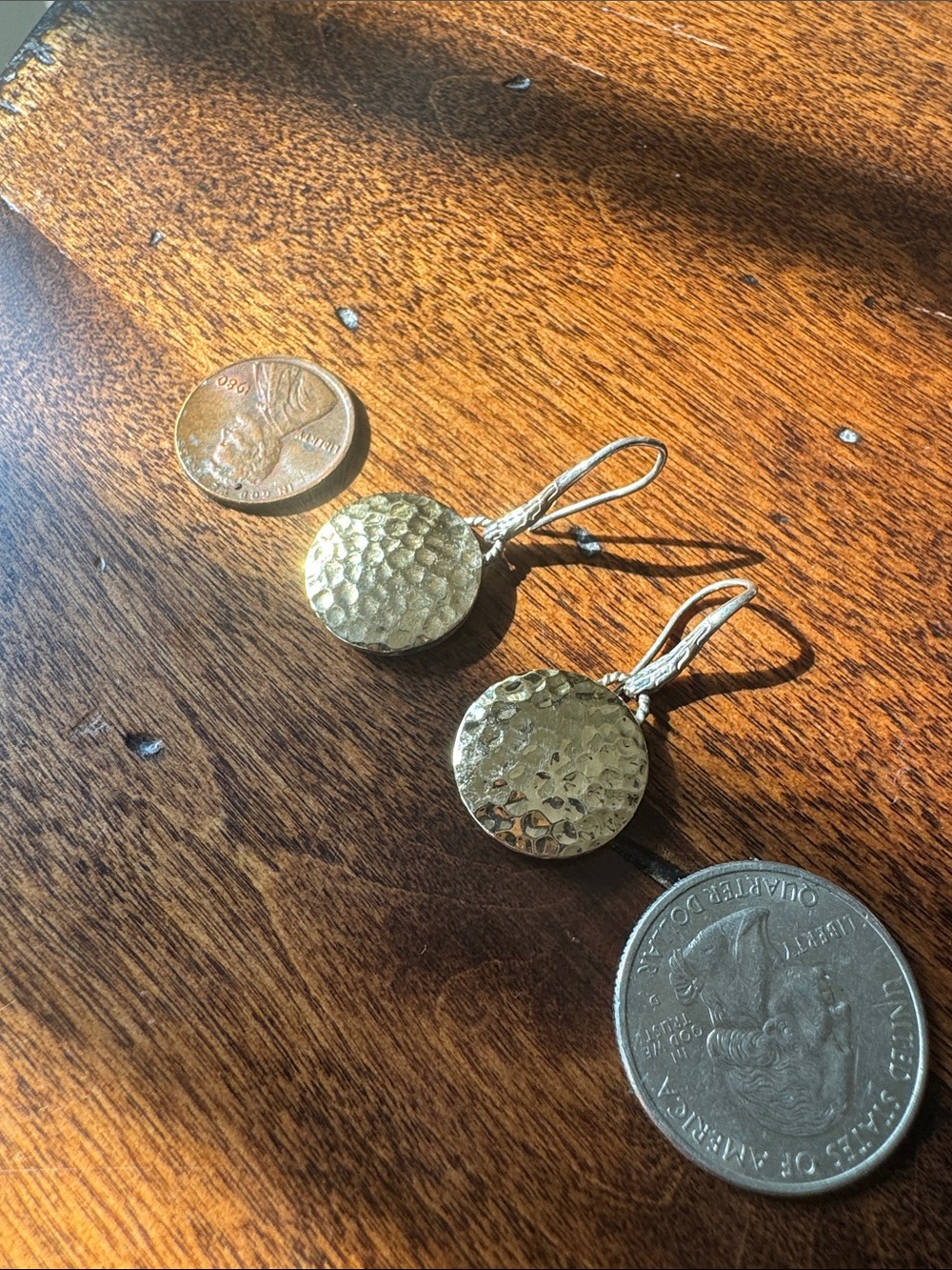 John Hardy Palu 18k and sterling silver hammered round drop earrings - Picture 9 of 13